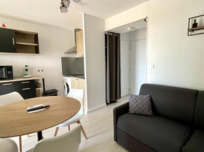 Appartement rénové 2 pièces à 100m de la plage avec climatisation - FR-1-748-11